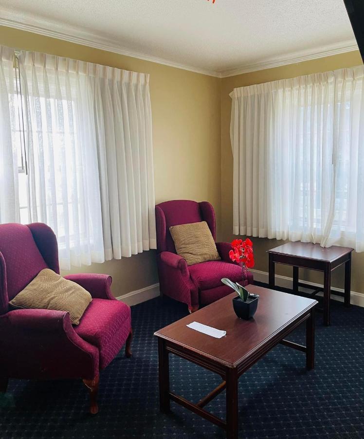 Senate Suites Extended Stay Hotel Τοπέκα Εξωτερικό φωτογραφία